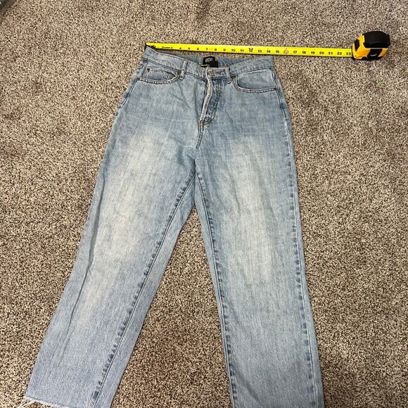 BDG Women's High-Waisted Slim Straight Jean Size 29 In Light Wash - Picture 5 of 12